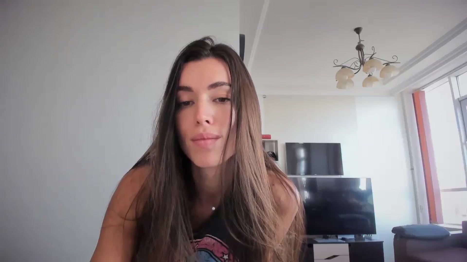 Gallery image thumbnail from laurensaenz's myfreecams stream on, 10/19/2025, 08:56 image 13 of 20