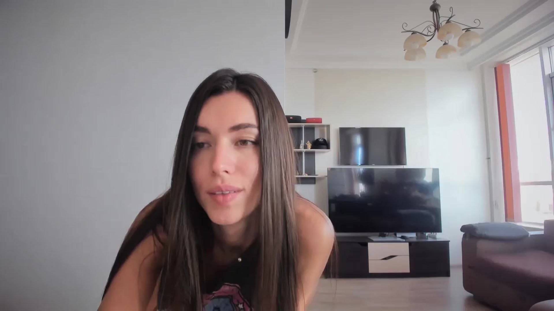 Gallery image thumbnail from laurensaenz's myfreecams stream on, 10/19/2025, 08:56 image 8 of 20