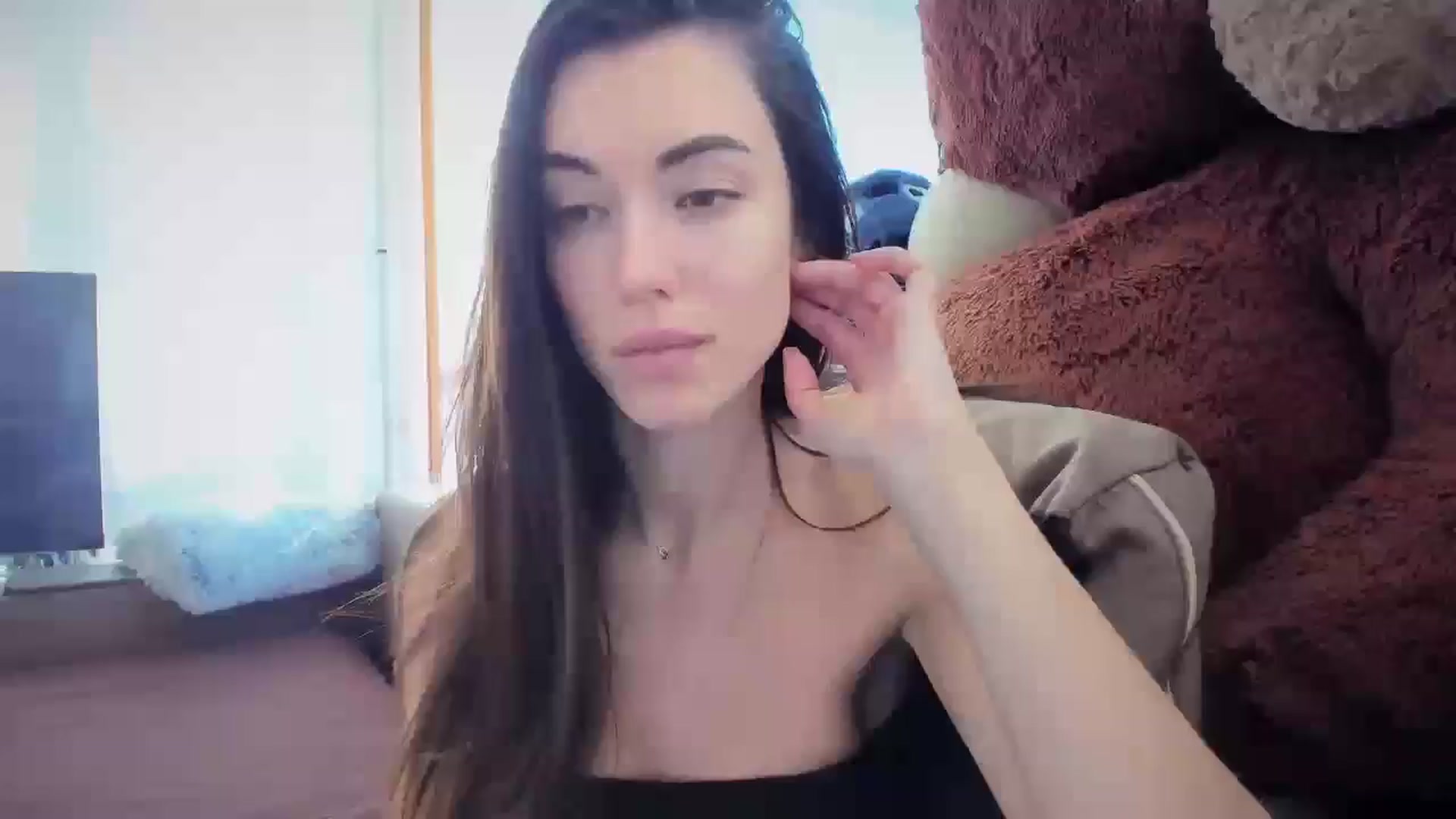 Gallery image thumbnail from laurensaenz's myfreecams stream on, 10/20/2025, 06:33 image 14 of 20
