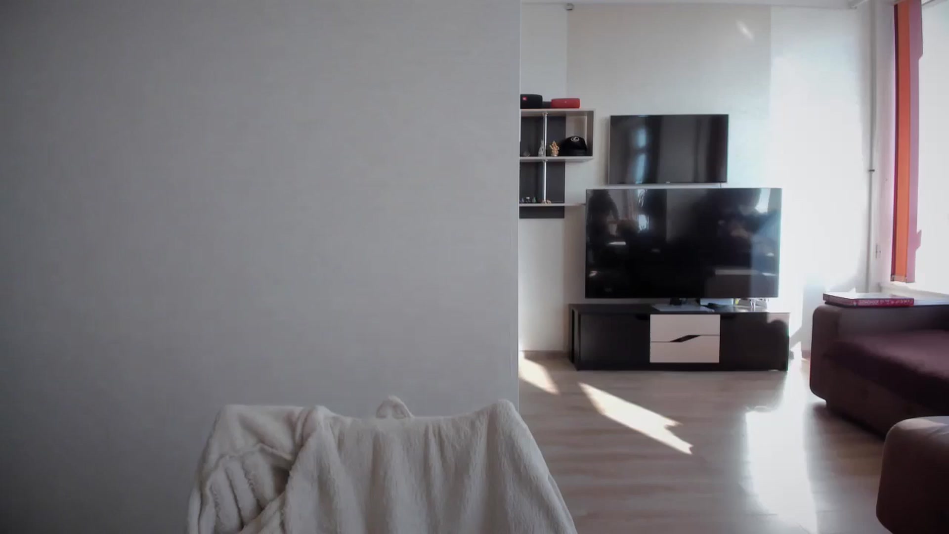 Gallery image thumbnail from laurensaenz's myfreecams stream on, 10/21/2025, 07:22 image 7 of 20
