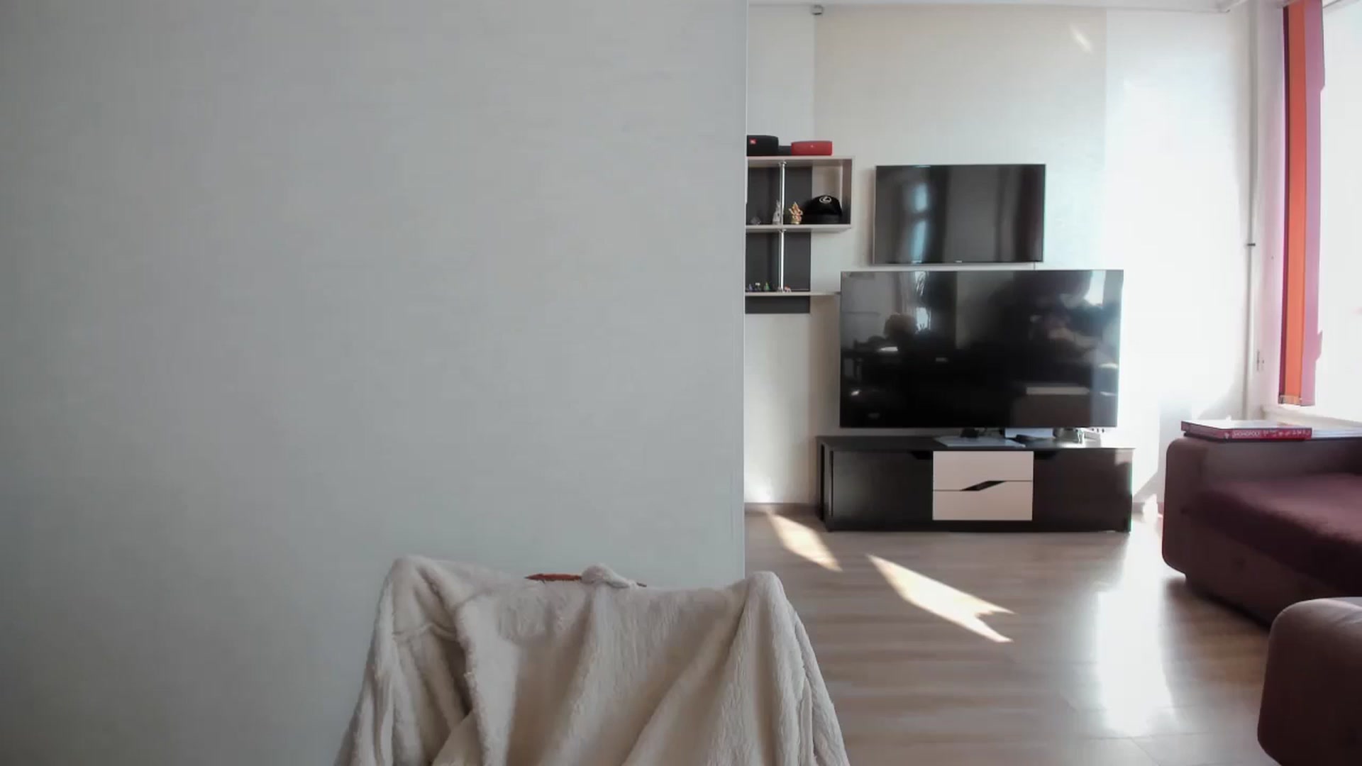Gallery image thumbnail from laurensaenz's myfreecams stream on, 10/21/2025, 07:22 image 13 of 20