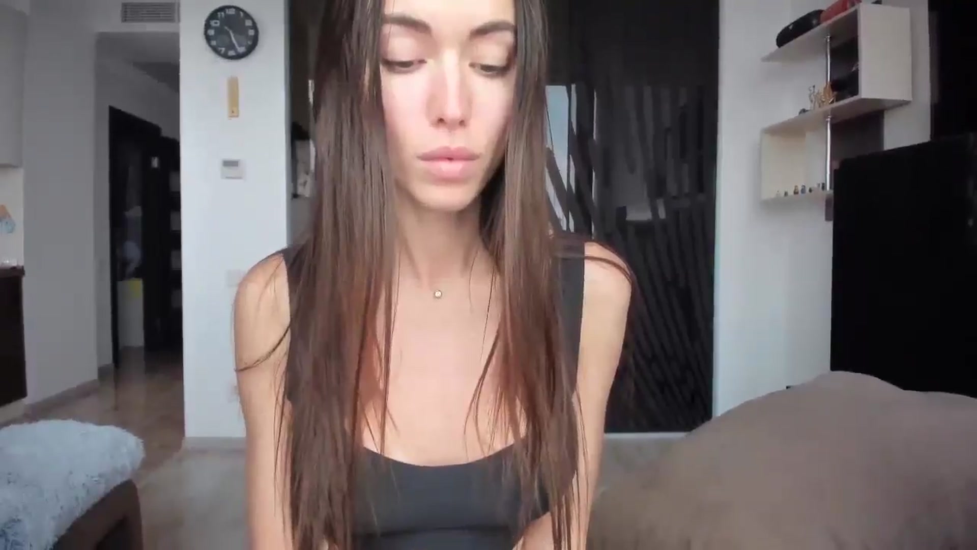 Gallery image thumbnail from laurensaenz's myfreecams stream on, 10/23/2025, 15:21 image 2 of 20