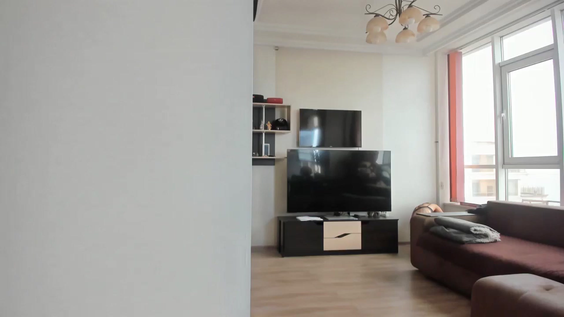 Gallery image thumbnail from laurensaenz's myfreecams stream on, 10/27/2025, 08:21 image 15 of 20