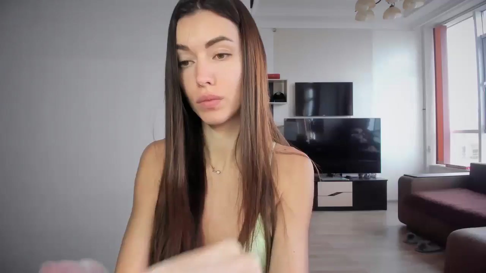 Gallery image thumbnail from laurensaenz's myfreecams stream on, 10/28/2025, 08:07 image 5 of 20