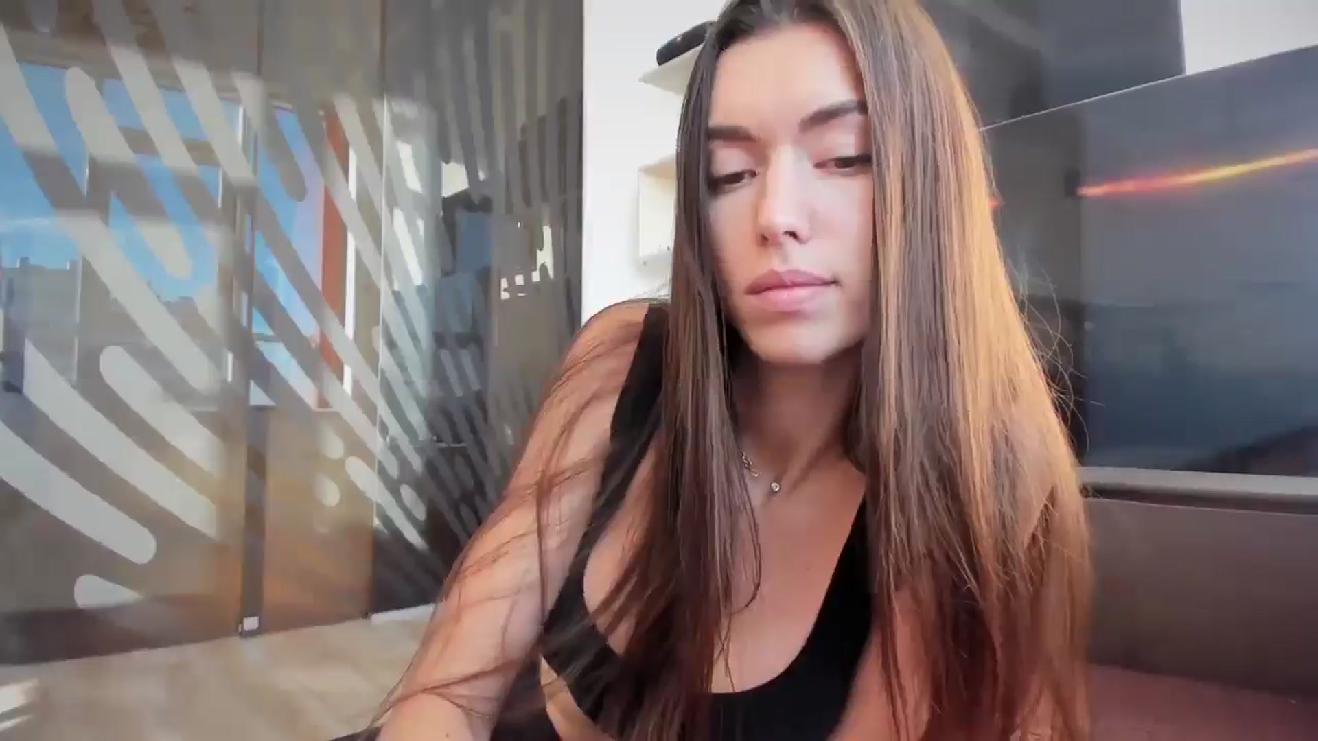 Gallery image thumbnail from laurensaenz's myfreecams stream on, 10/29/2025, 06:25 image 14 of 20