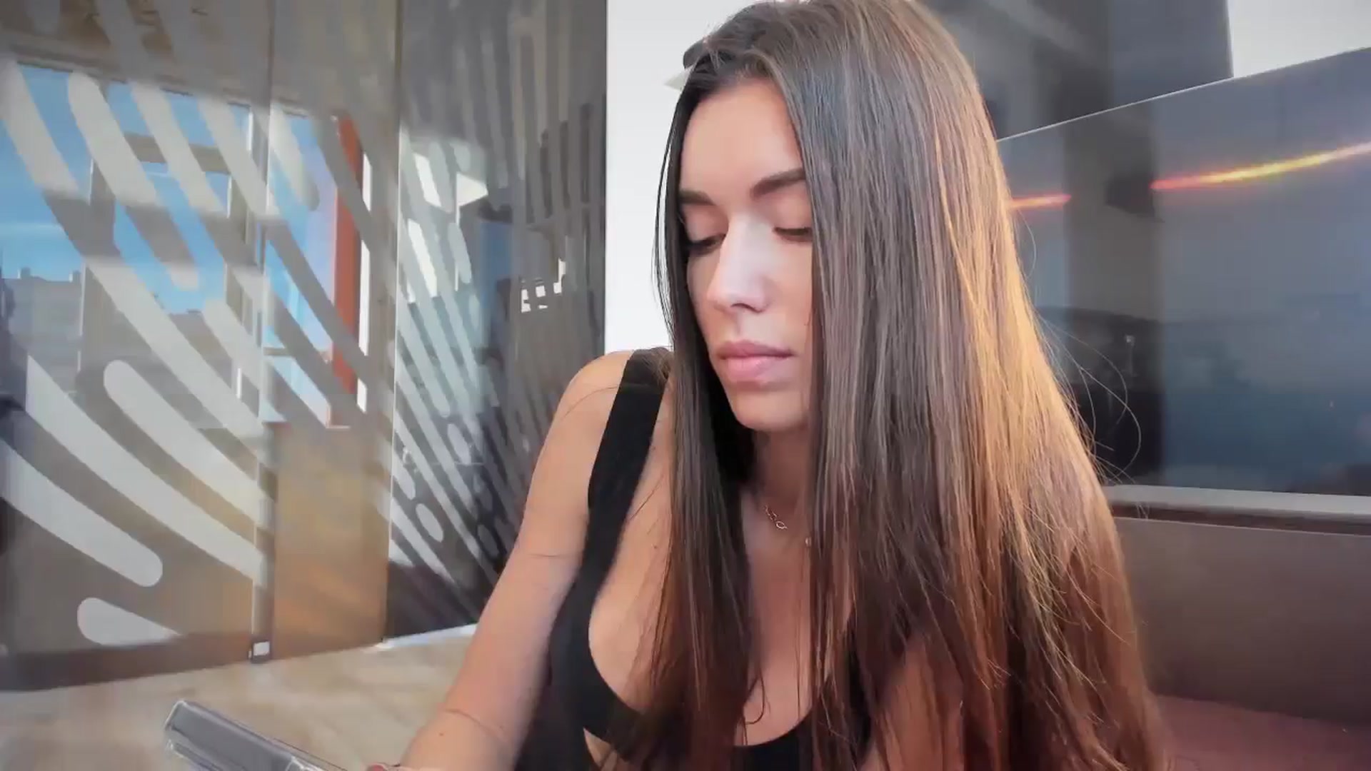 Gallery image thumbnail from laurensaenz's myfreecams stream on, 10/29/2025, 06:25 image 16 of 20