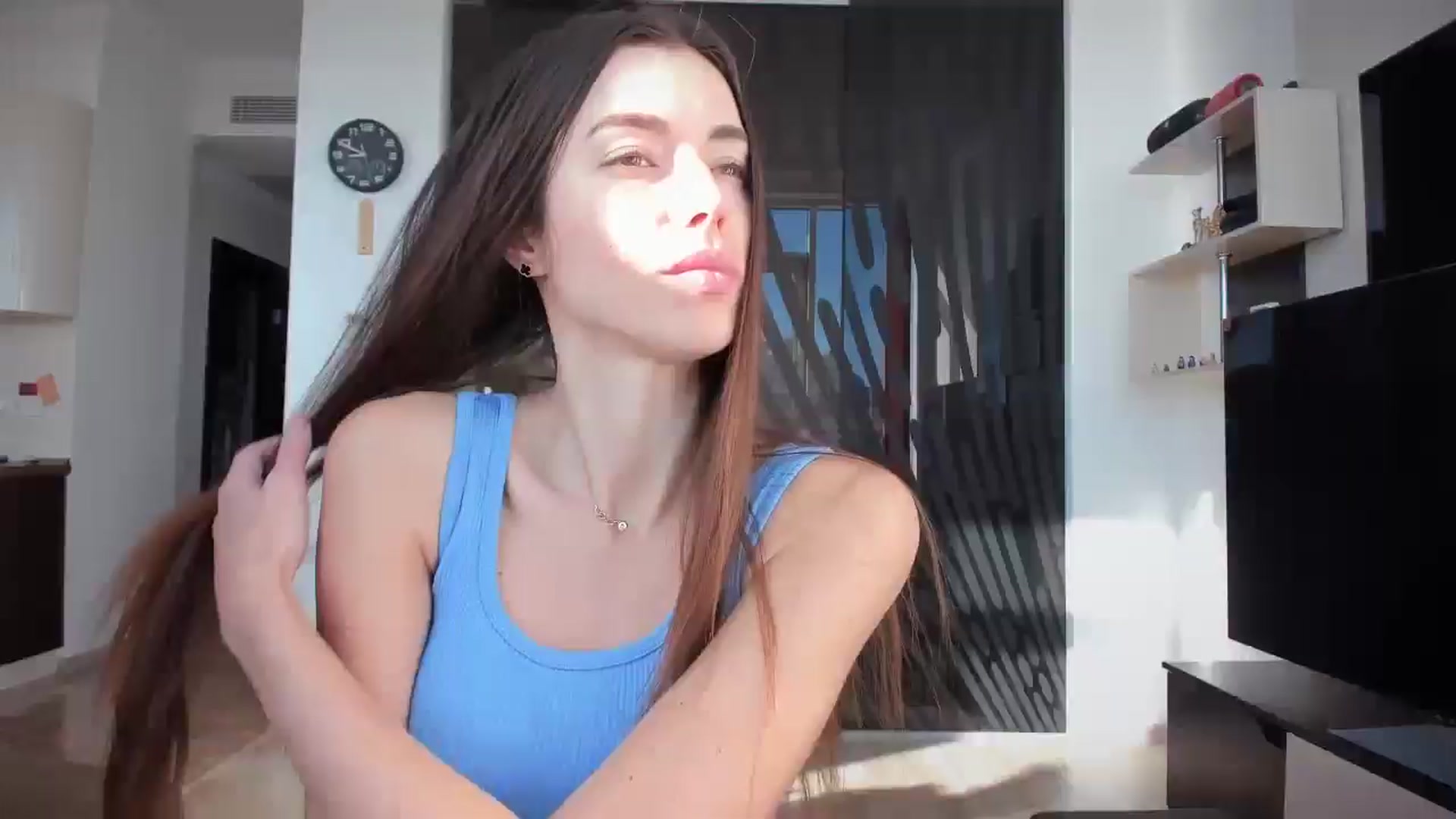 Gallery image thumbnail from laurensaenz's myfreecams stream on, 10/30/2025, 07:11 image 1 of 20