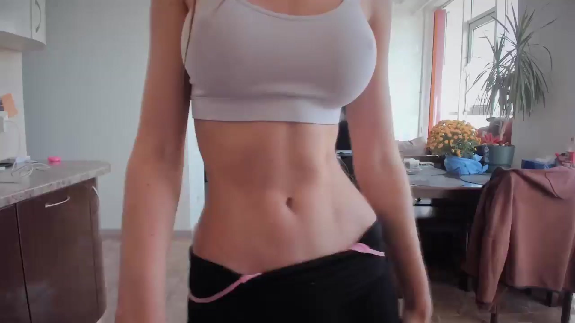Gallery image thumbnail from laurensaenz's myfreecams stream on, 10/31/2025, 08:08 image 20 of 20
