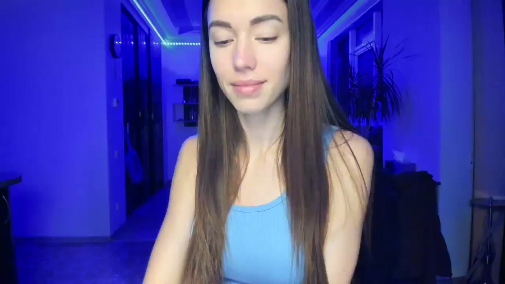 Gallery image thumbnail from laurensaenz's myfreecams stream on, 11/06/2025, 02:42 image 9 of 20
