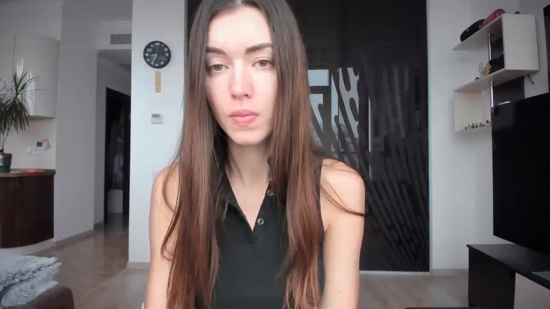 Gallery image thumbnail from laurensaenz's myfreecams stream on, 11/07/2025, 07:16 image 1 of 20