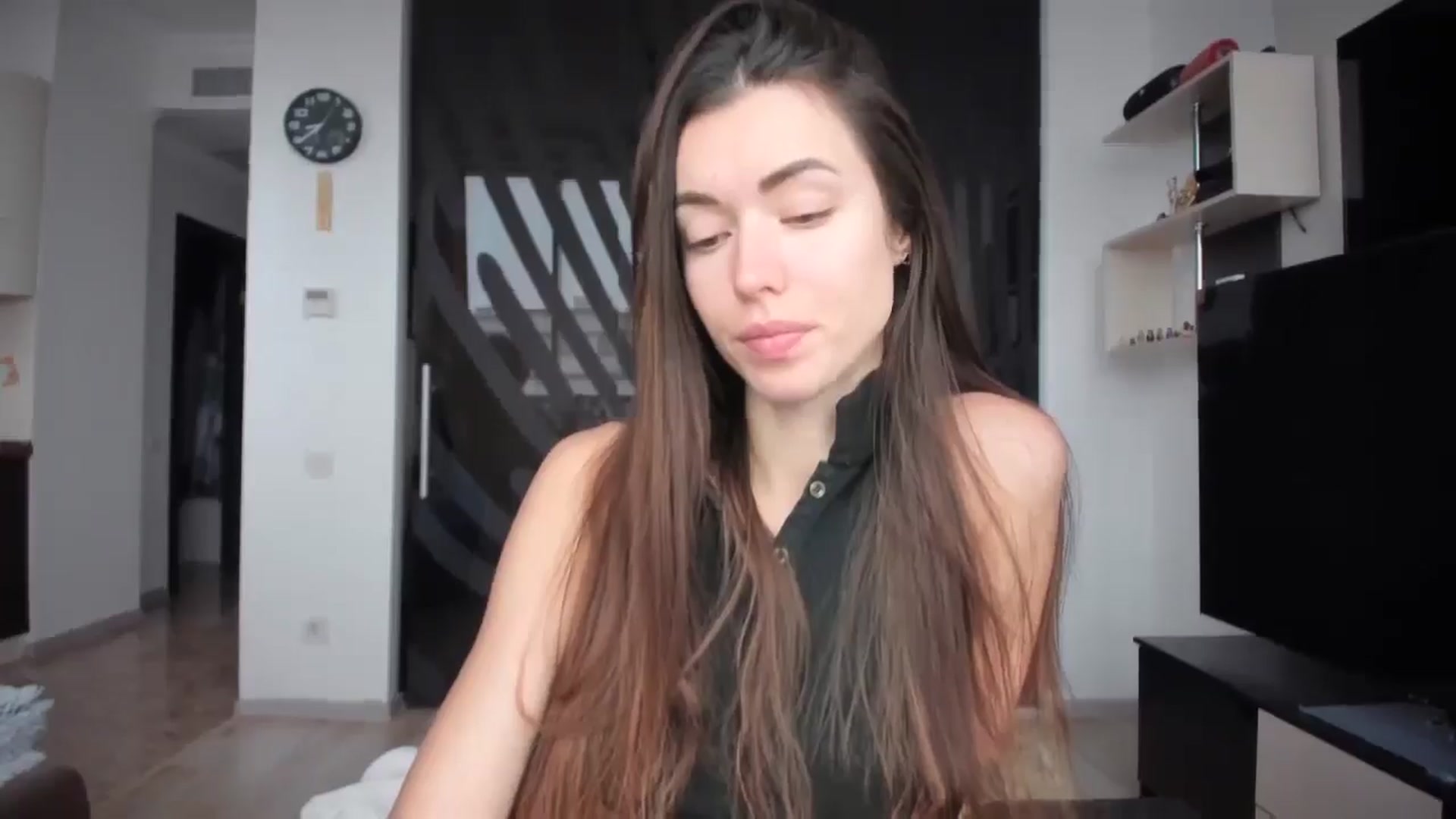 Gallery image thumbnail from laurensaenz's myfreecams stream on, 11/07/2025, 07:16 image 3 of 20