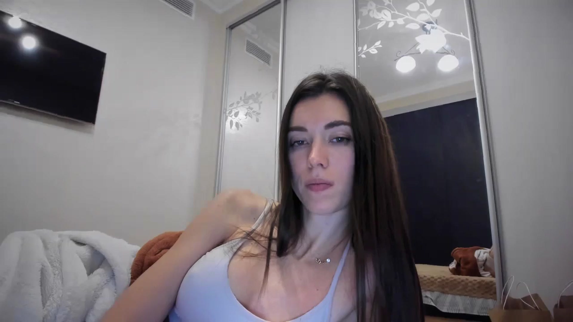 Gallery image thumbnail from laurensaenz's myfreecams stream on, 11/08/2025, 17:18 image 11 of 20