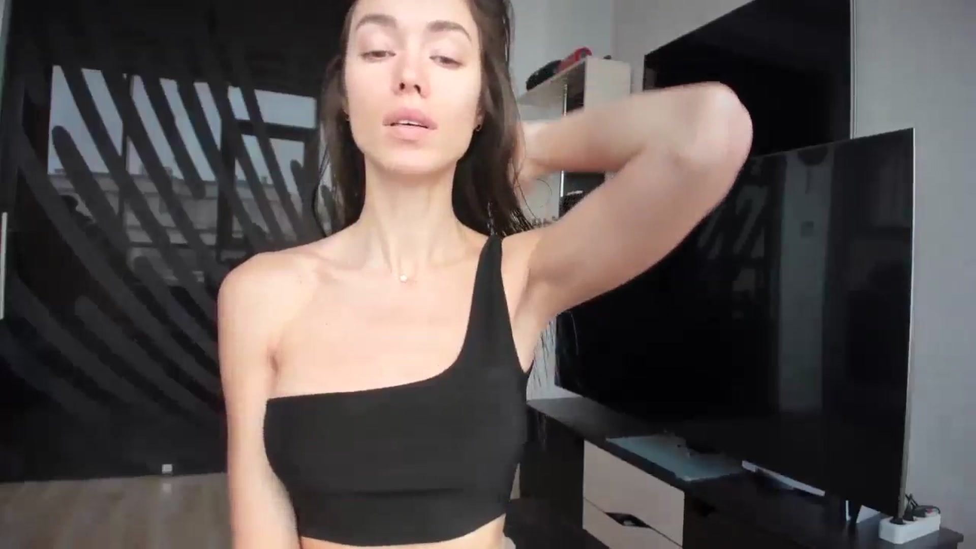 Gallery image thumbnail from laurensaenz's myfreecams stream on, 11/10/2025, 07:22 image 20 of 20