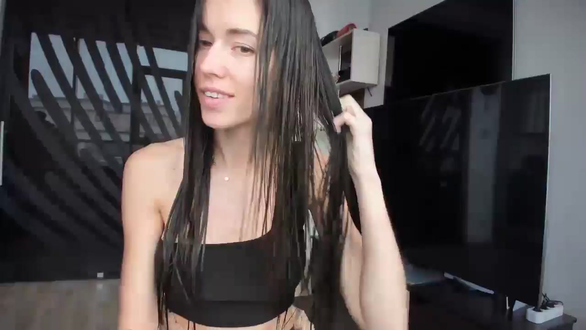 Gallery image thumbnail from laurensaenz's myfreecams stream on, 11/10/2025, 07:22 image 17 of 20