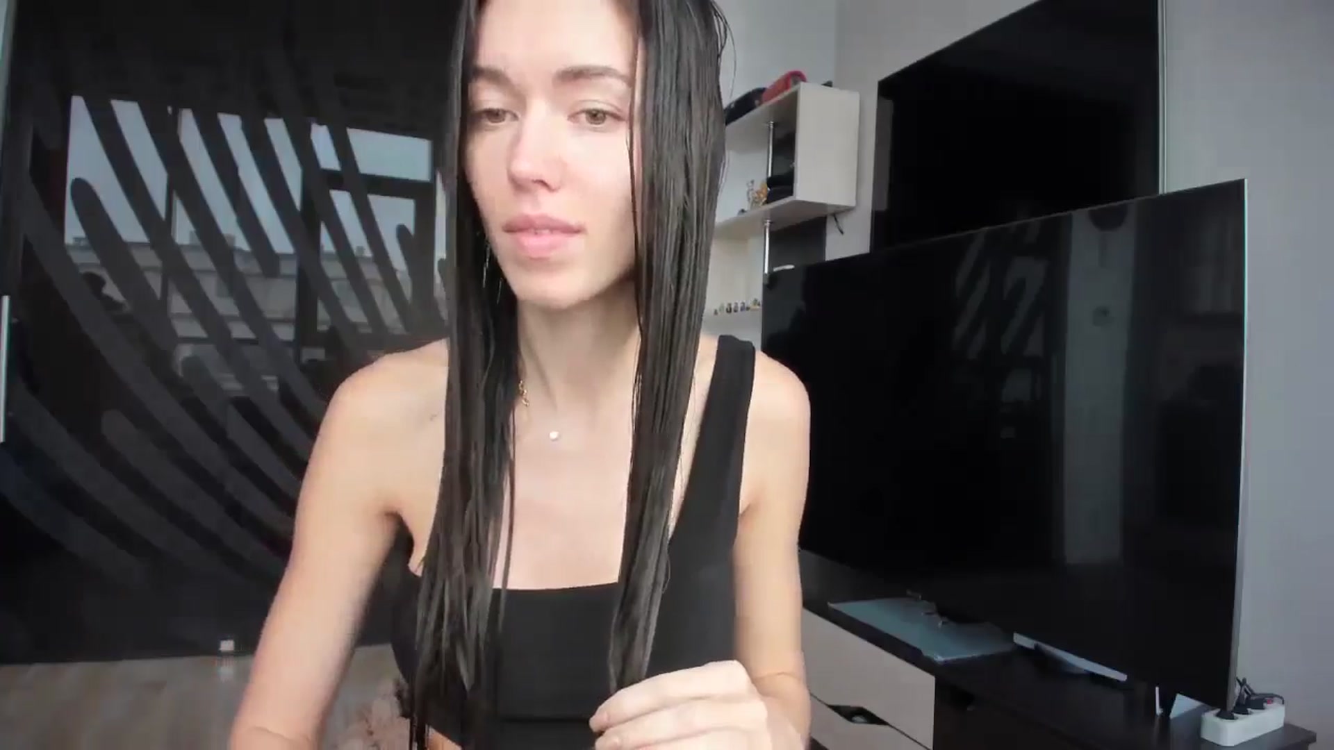 Gallery image thumbnail from laurensaenz's myfreecams stream on, 11/10/2025, 07:22 image 16 of 20