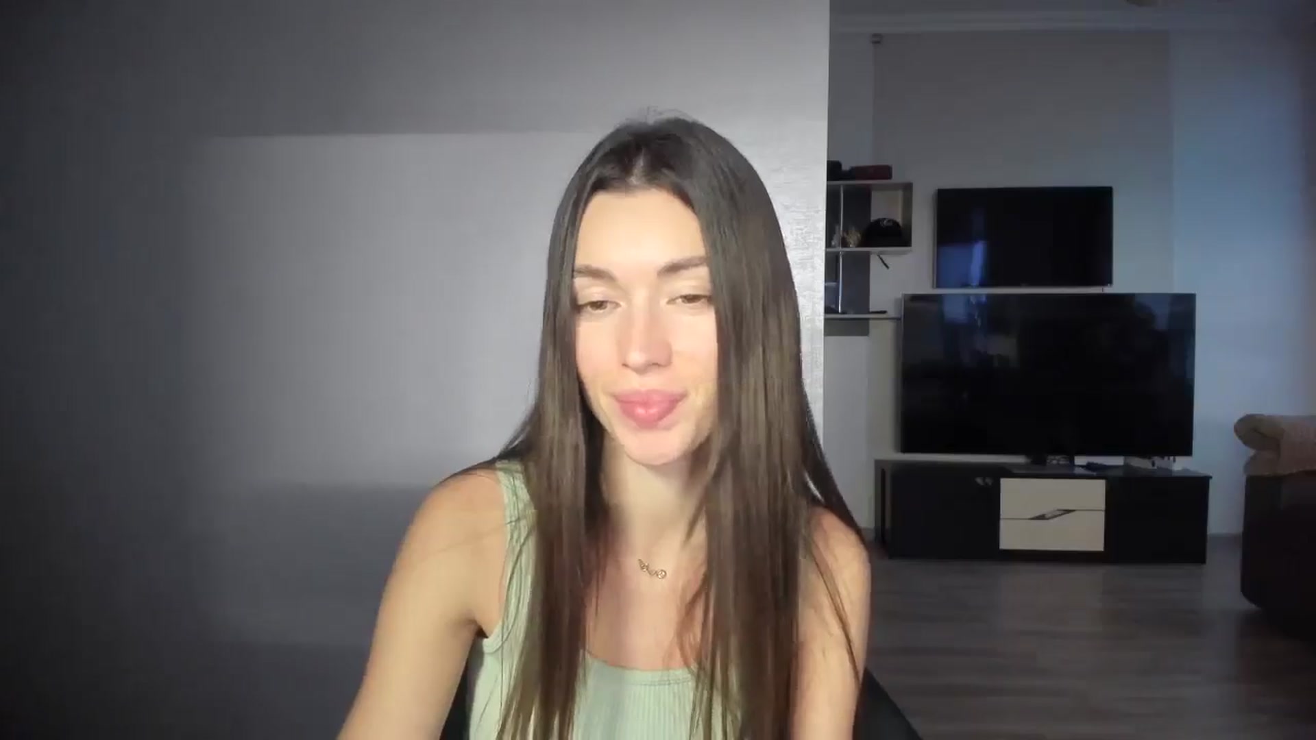 Gallery image thumbnail from laurensaenz's myfreecams stream on, 11/10/2025, 14:32 image 12 of 20