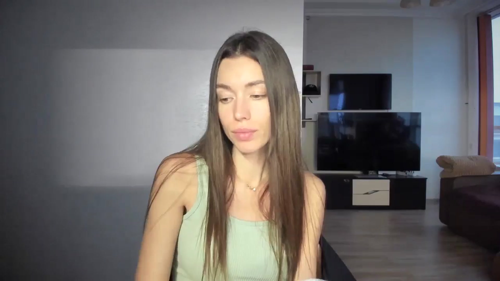 Gallery image thumbnail from laurensaenz's myfreecams stream on, 11/10/2025, 14:32 image 9 of 20