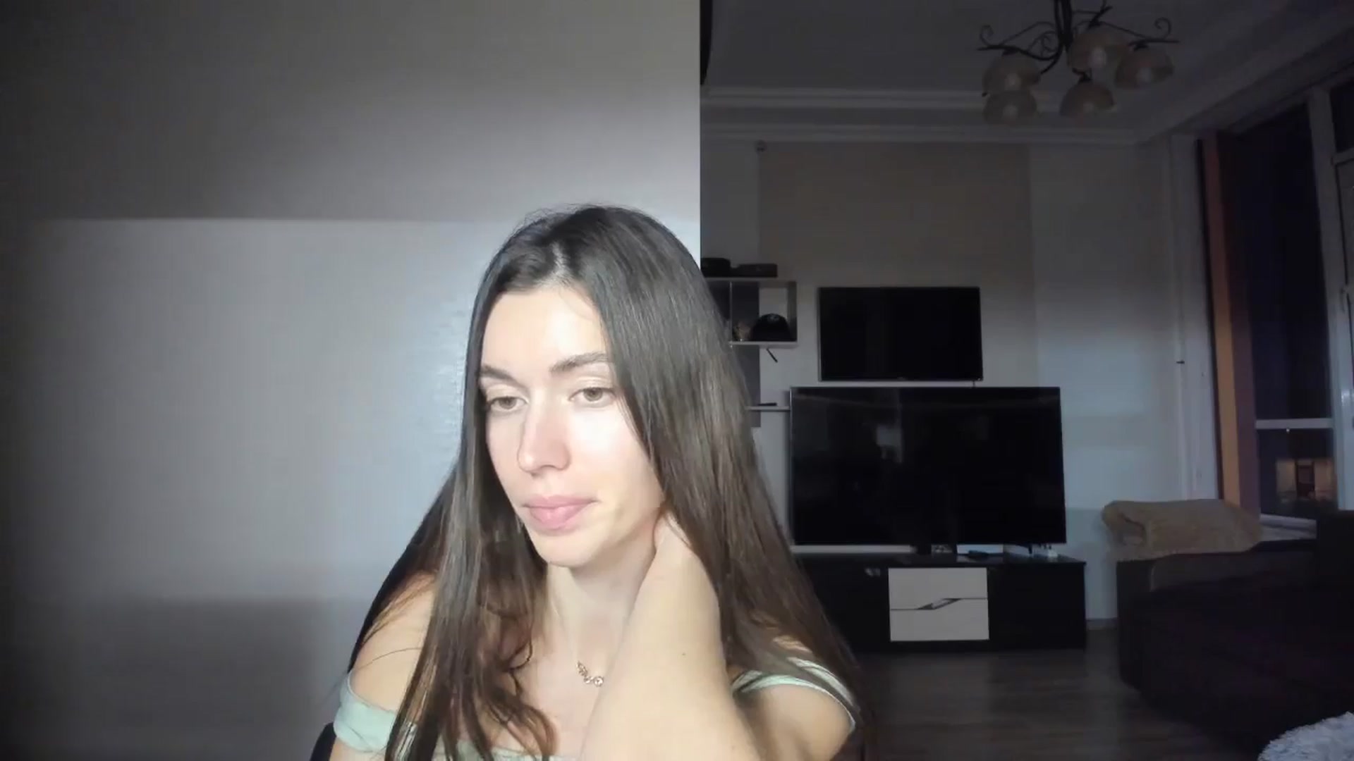 Gallery image thumbnail from laurensaenz's myfreecams stream on, 11/10/2025, 15:18 image 5 of 20