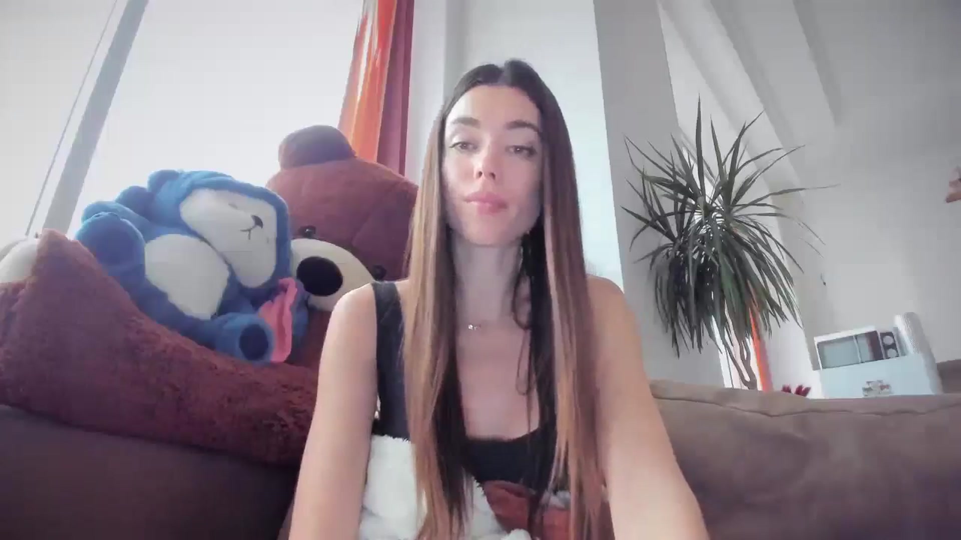 Gallery image thumbnail from laurensaenz's myfreecams stream on, 11/11/2025, 13:04 image 6 of 20