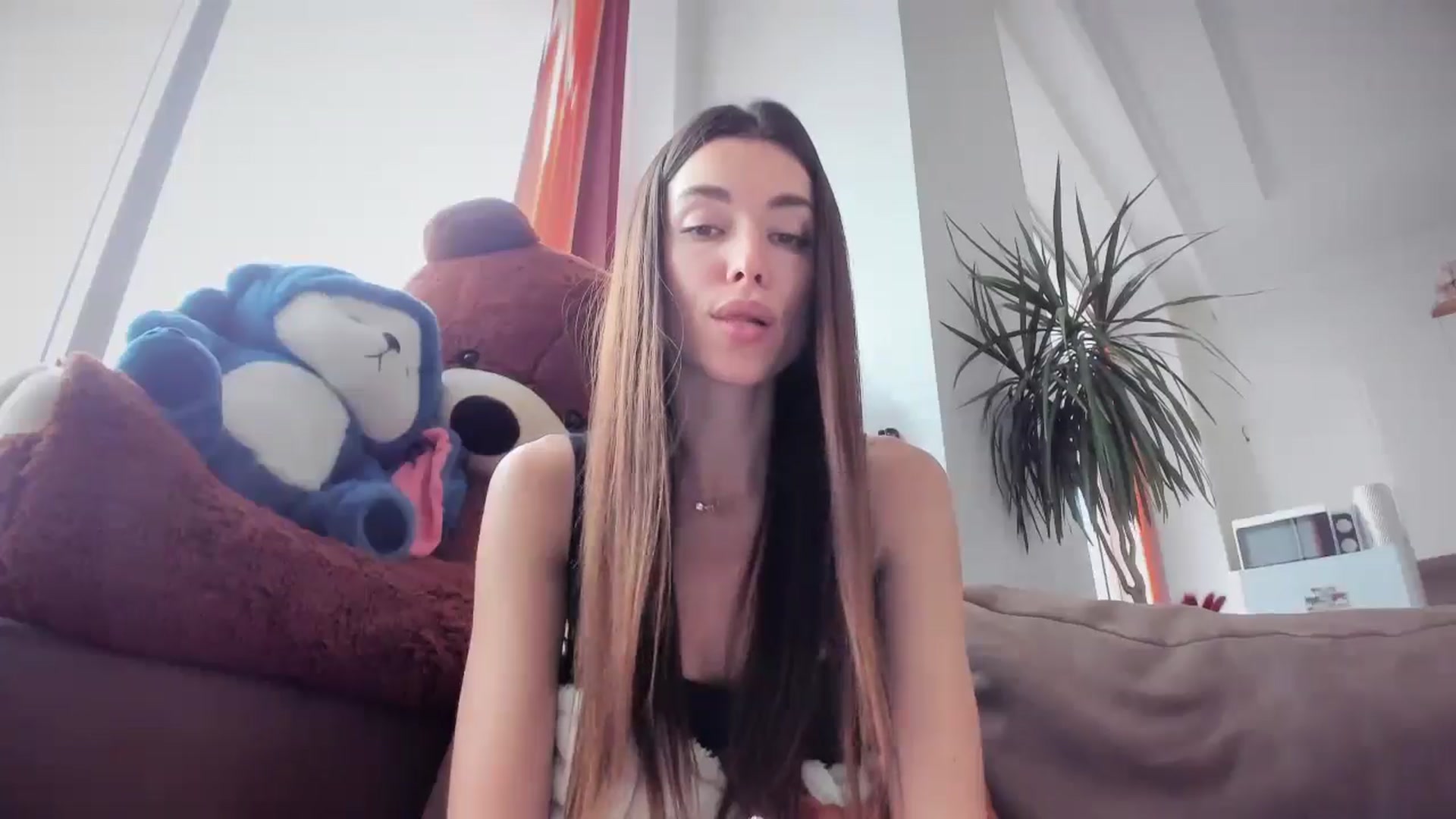 Gallery image thumbnail from laurensaenz's myfreecams stream on, 11/11/2025, 13:04 image 15 of 20