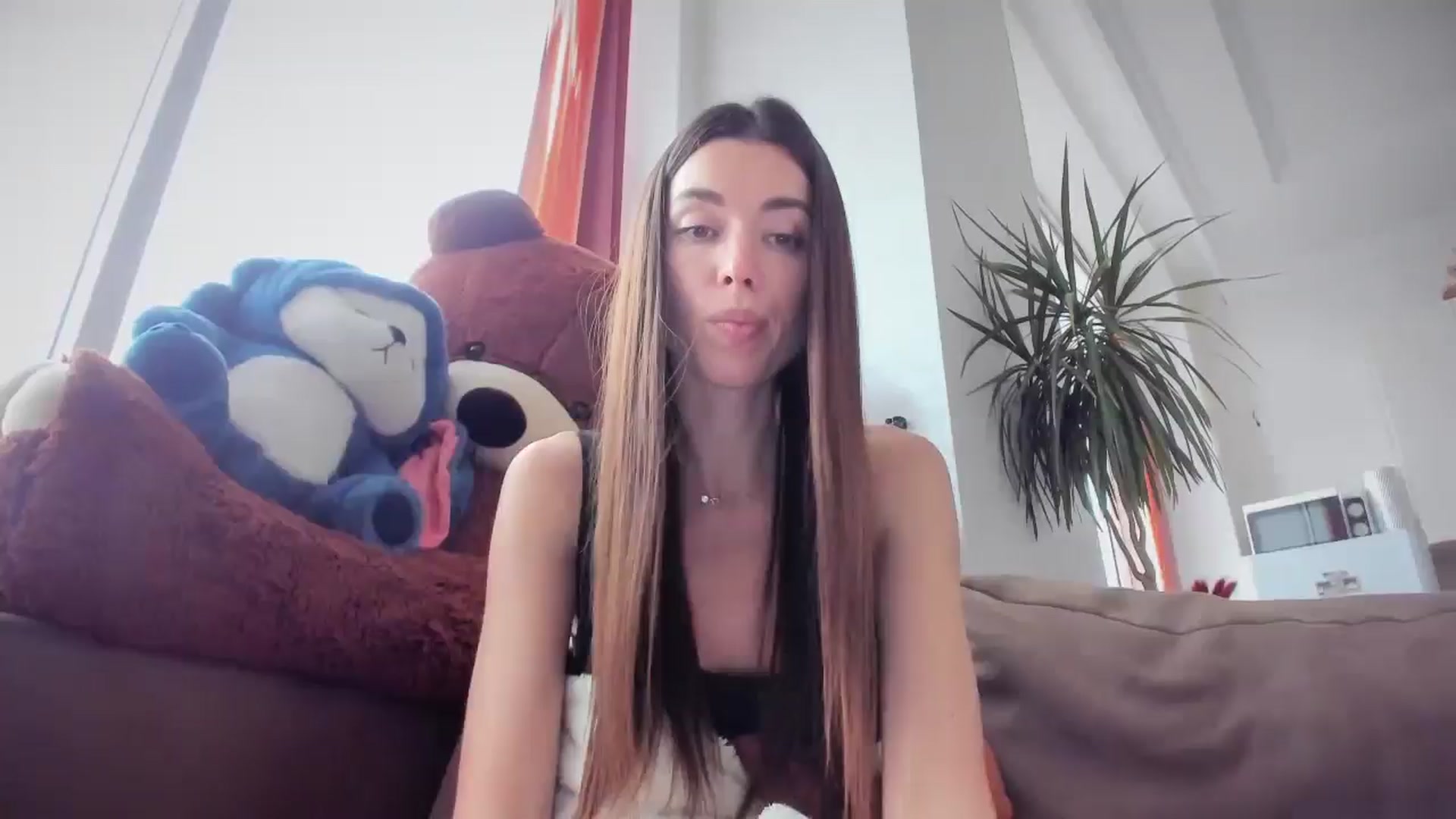 Gallery image thumbnail from laurensaenz's myfreecams stream on, 11/11/2025, 13:04 image 16 of 20