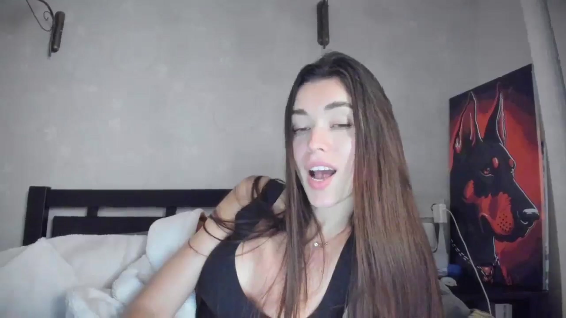 Gallery image thumbnail from laurensaenz's myfreecams stream on, 11/11/2025, 14:29 image 2 of 20