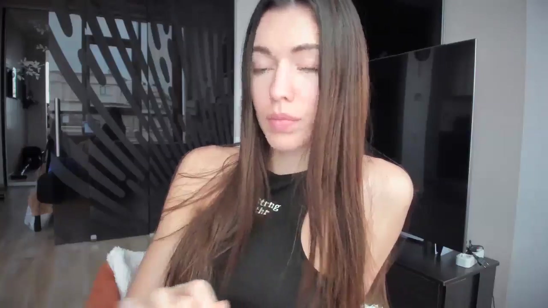 Gallery image thumbnail from laurensaenz's myfreecams stream on, 11/13/2025, 13:57 image 15 of 20