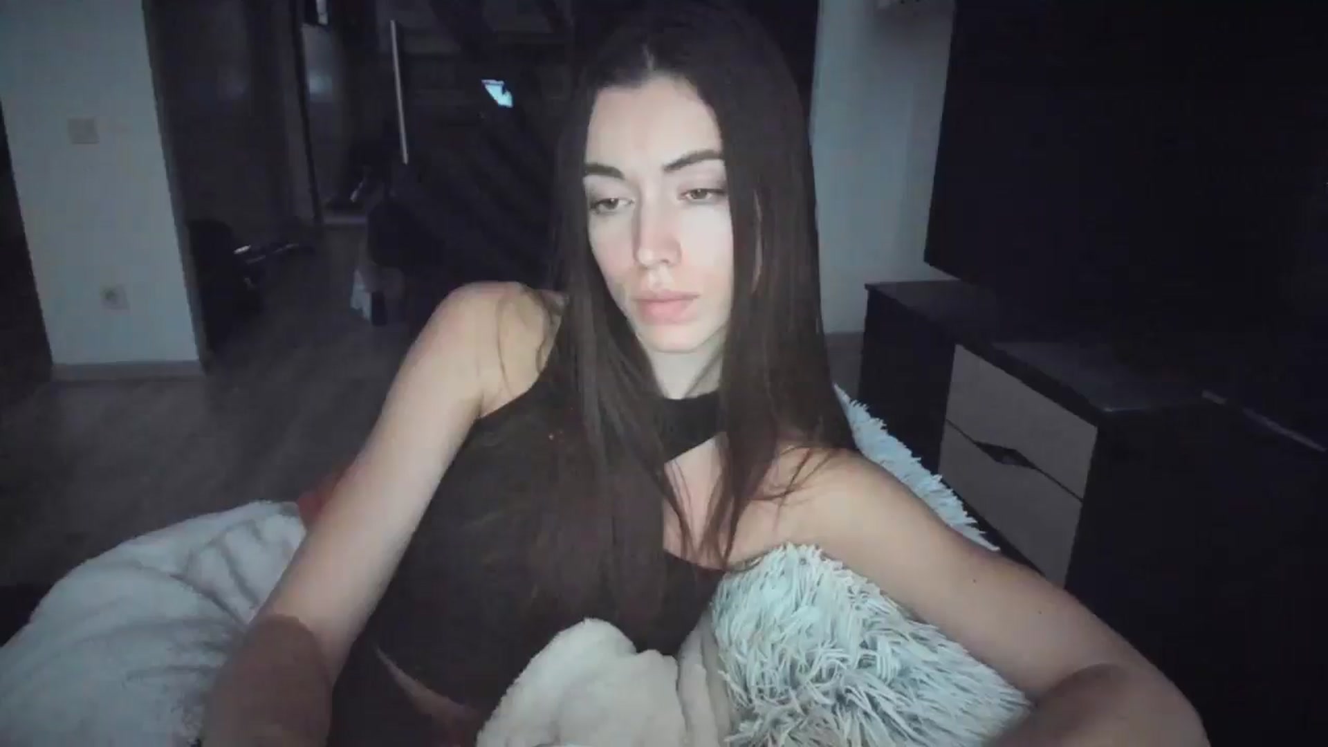 Gallery image thumbnail from laurensaenz's myfreecams stream on, 11/13/2025, 14:57 image 13 of 20