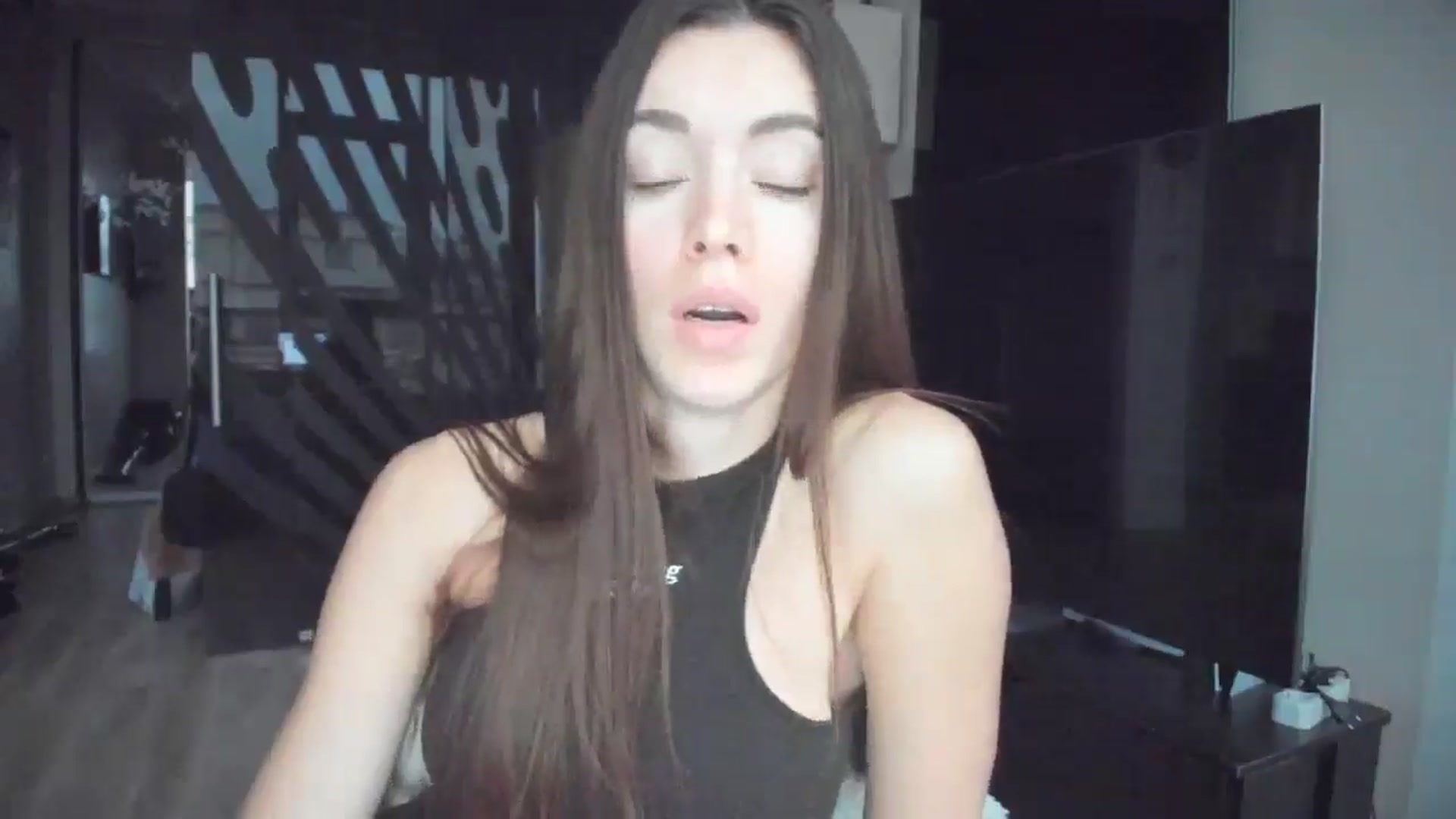 Gallery image thumbnail from laurensaenz's myfreecams stream on, 11/13/2025, 14:57 image 8 of 20