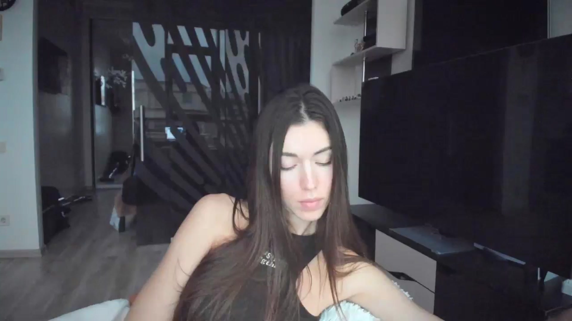 Gallery image thumbnail from laurensaenz's myfreecams stream on, 11/13/2025, 14:57 image 9 of 20