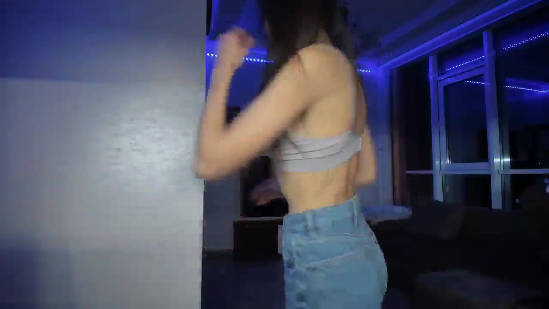 Gallery image thumbnail from laurensaenz's myfreecams stream on, 11/14/2025, 16:25 image 4 of 20