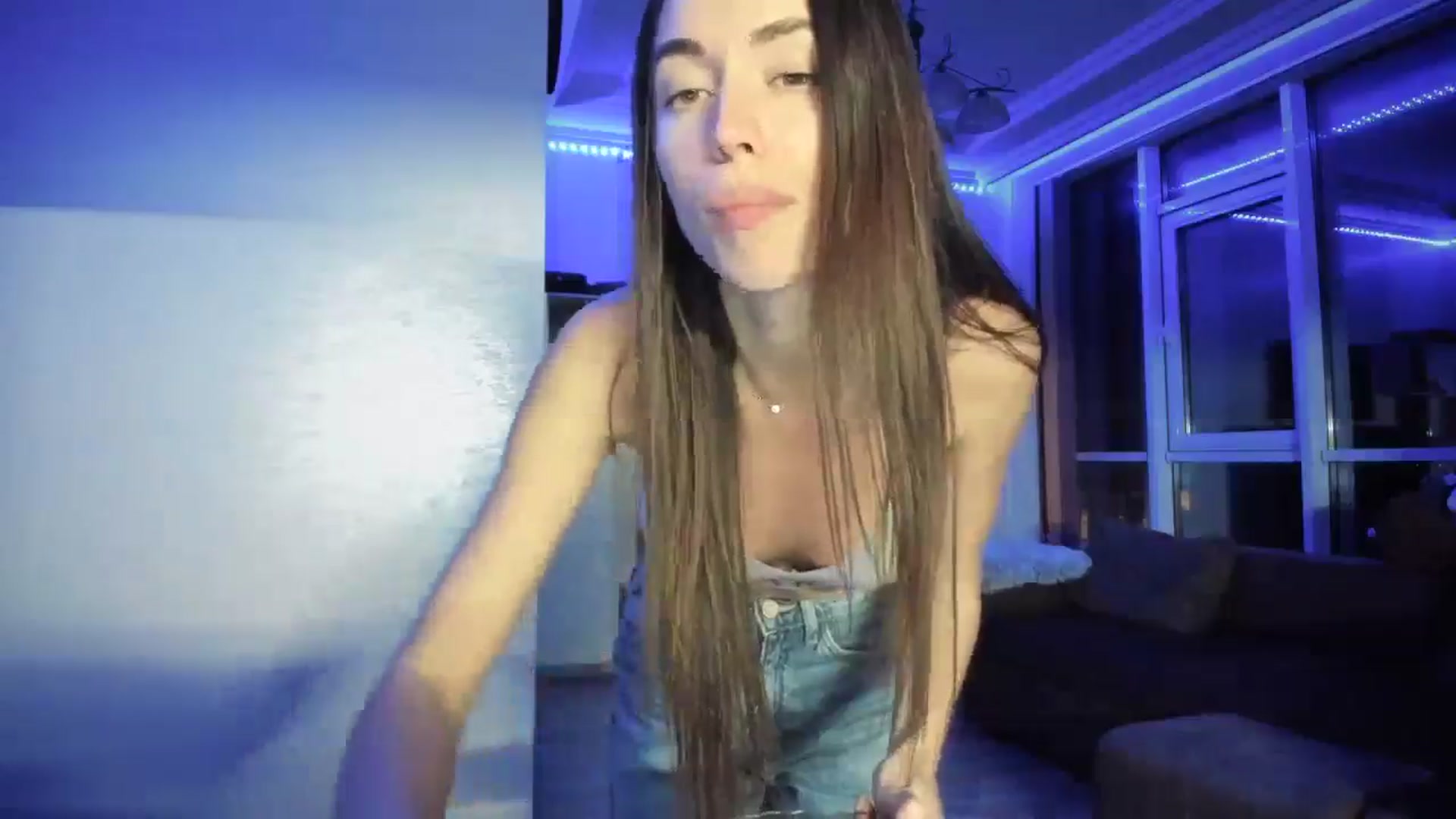 Gallery image thumbnail from laurensaenz's myfreecams stream on, 11/14/2025, 16:25 image 16 of 20