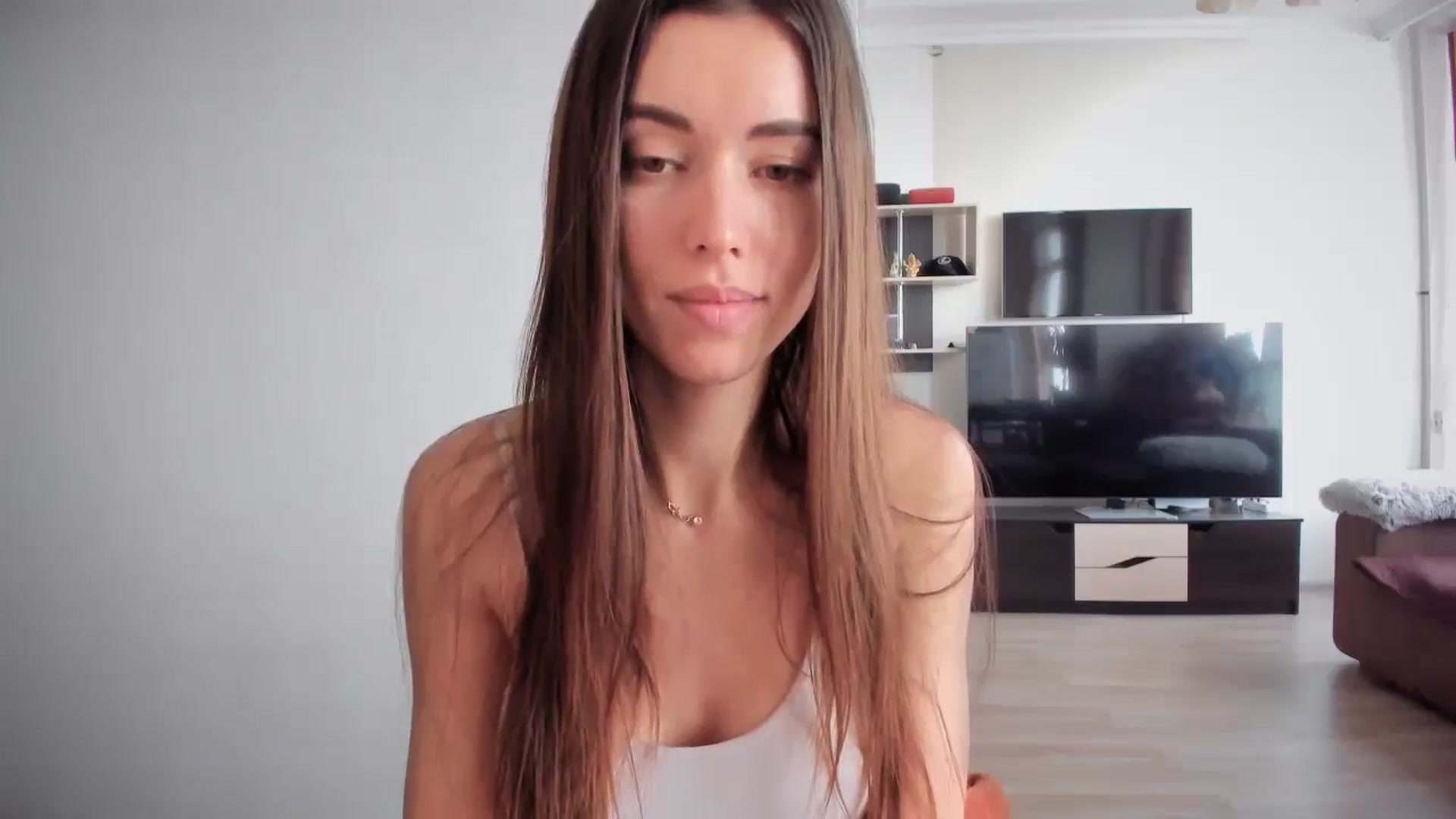 Gallery image thumbnail from laurensaenz's myfreecams stream on, 11/15/2025, 07:36 image 8 of 20