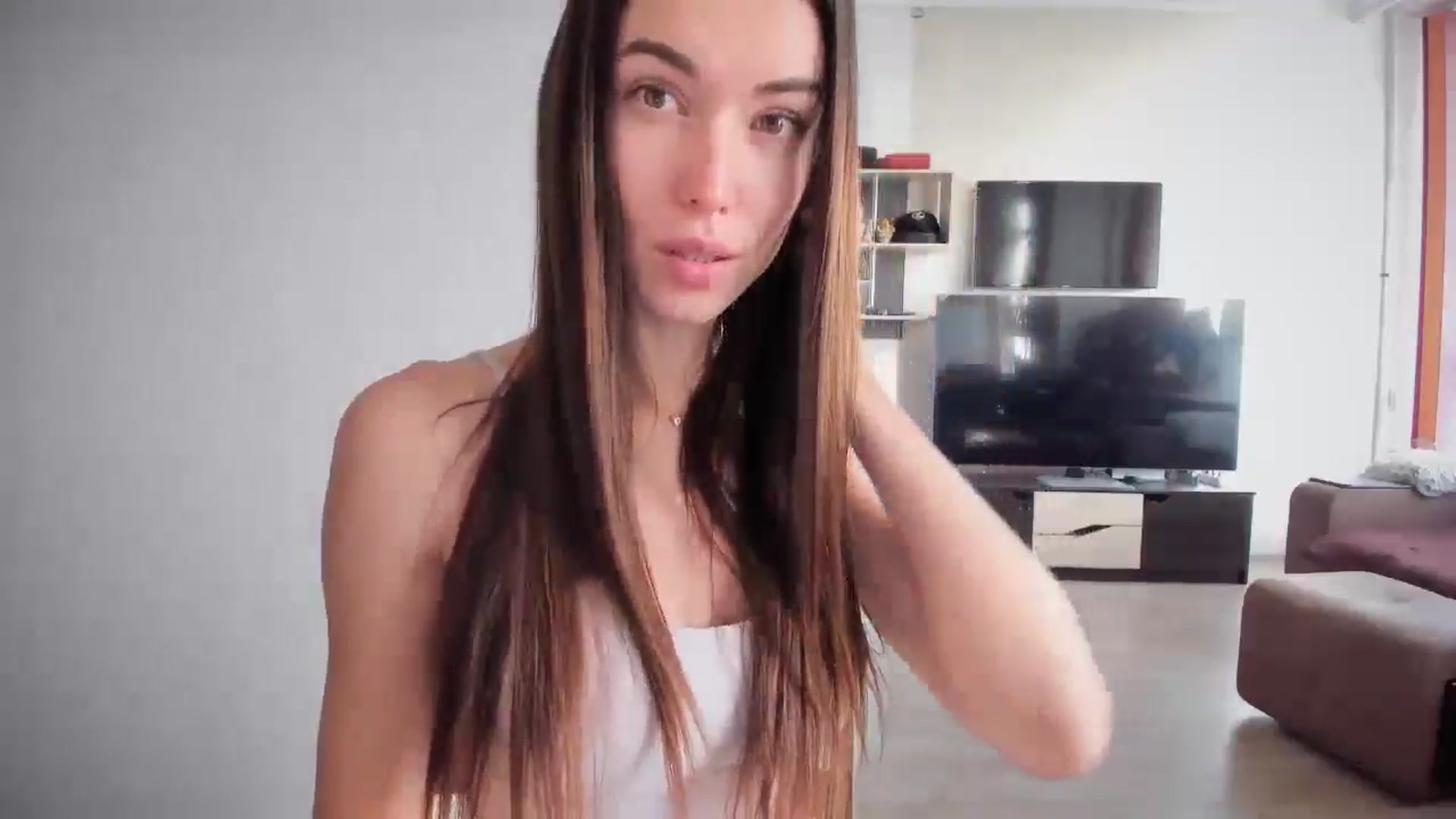 Gallery image thumbnail from laurensaenz's myfreecams stream on, 11/18/2025, 07:32 image 9 of 20