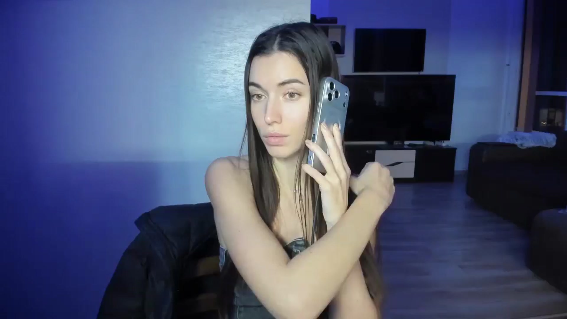 Gallery image thumbnail from laurensaenz's myfreecams stream on, 11/18/2025, 15:28 image 8 of 20