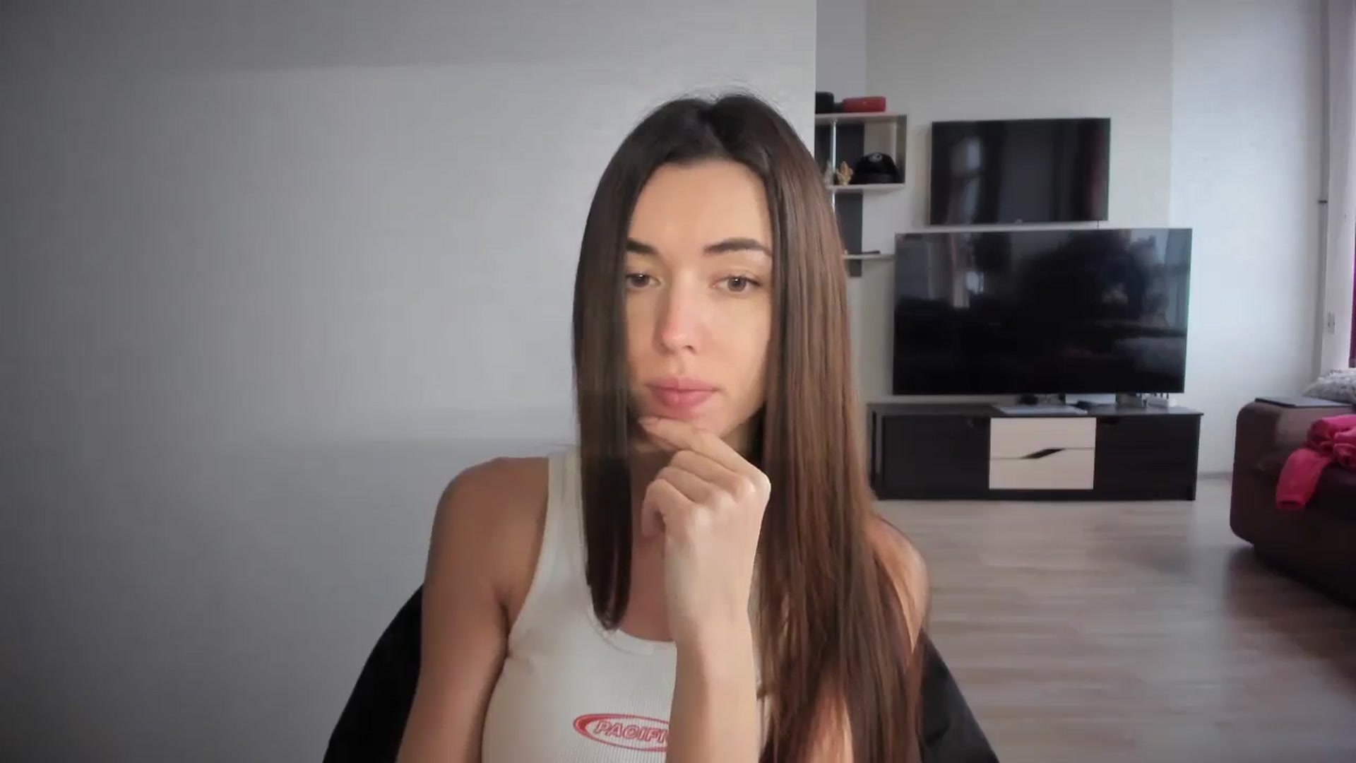 Gallery image thumbnail from laurensaenz's myfreecams stream on, 11/19/2025, 08:31 image 4 of 20