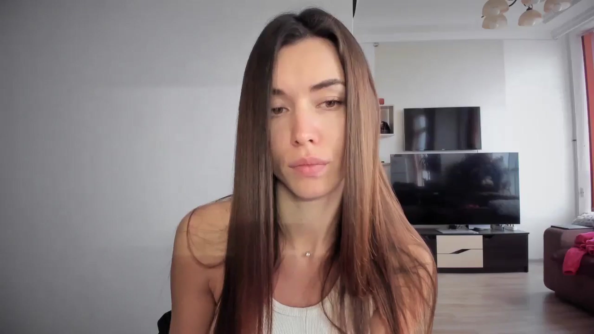 Gallery image thumbnail from laurensaenz's myfreecams stream on, 11/19/2025, 08:31 image 8 of 20