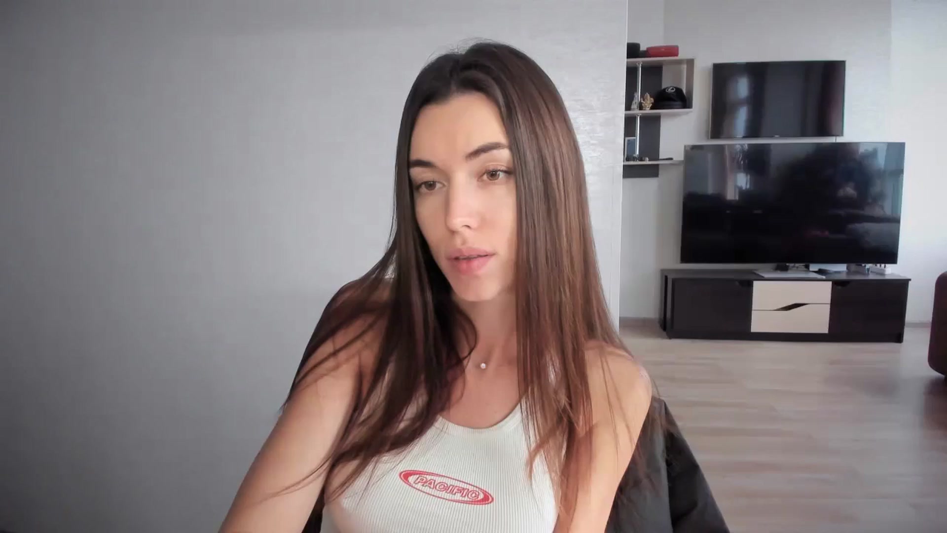 Gallery image thumbnail from laurensaenz's myfreecams stream on, 11/19/2025, 08:31 image 10 of 20