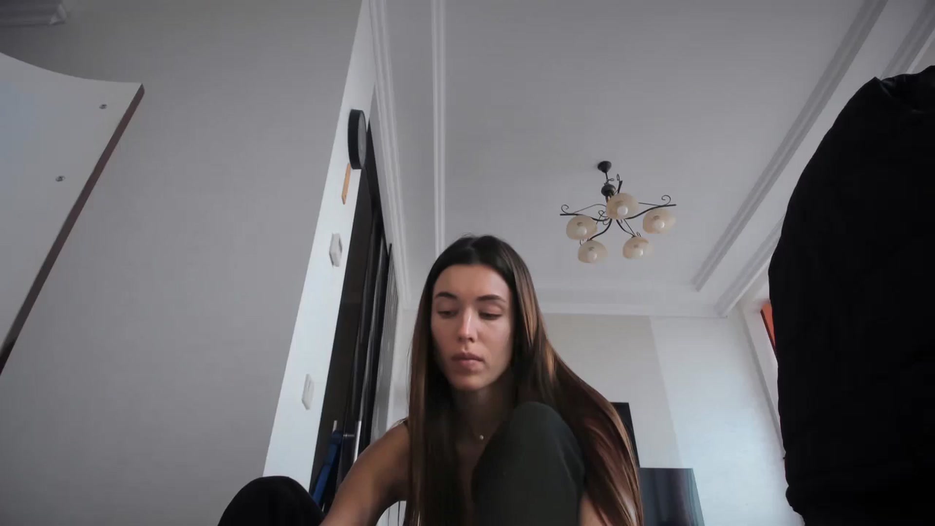Gallery image thumbnail from laurensaenz's myfreecams stream on, 11/19/2025, 13:03 image 13 of 20
