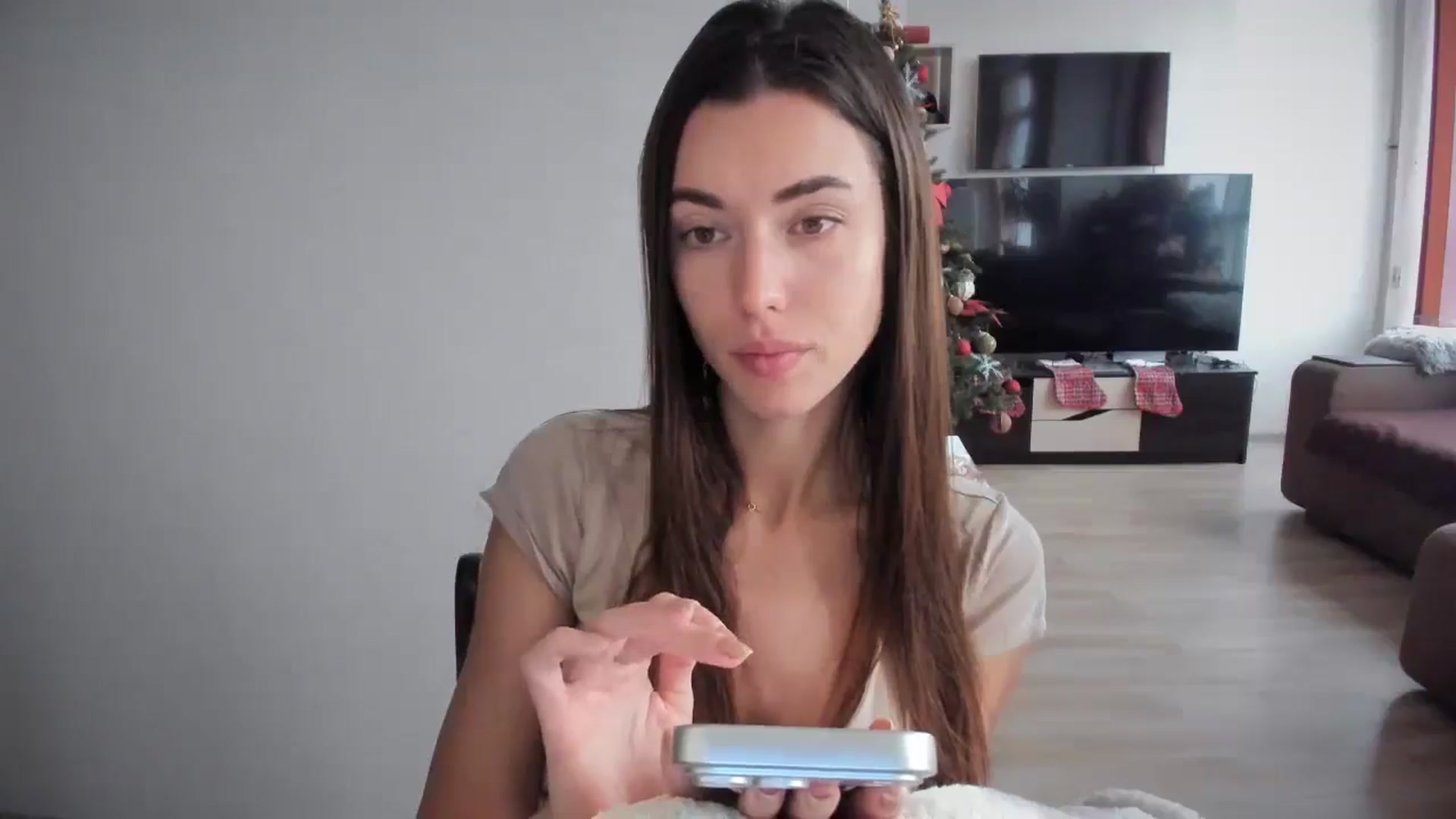 Gallery image thumbnail from laurensaenz's myfreecams stream on, 11/30/2025, 08:21 image 11 of 20
