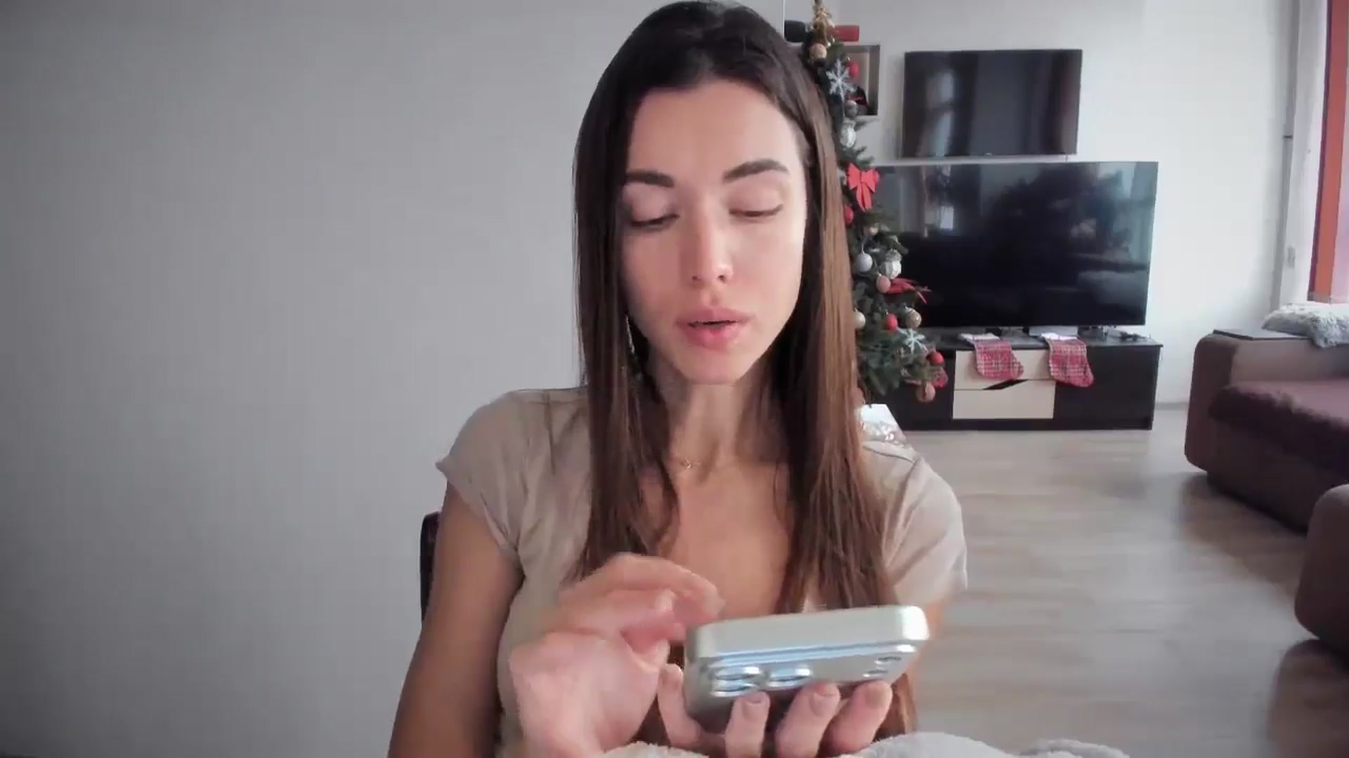 Gallery image thumbnail from laurensaenz's myfreecams stream on, 11/30/2025, 08:21 image 19 of 20