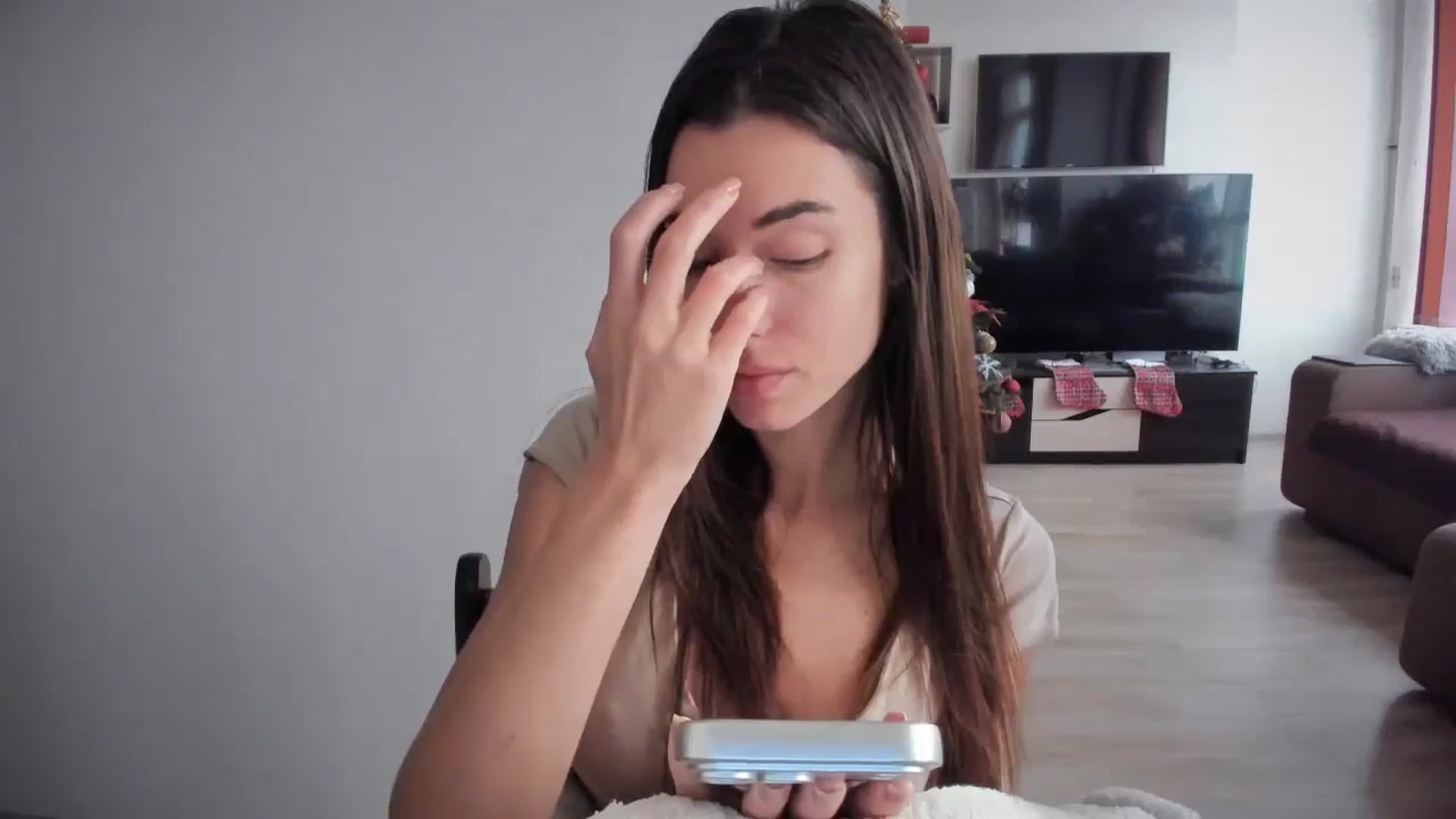 Gallery image thumbnail from laurensaenz's myfreecams stream on, 11/30/2025, 08:21 image 12 of 20