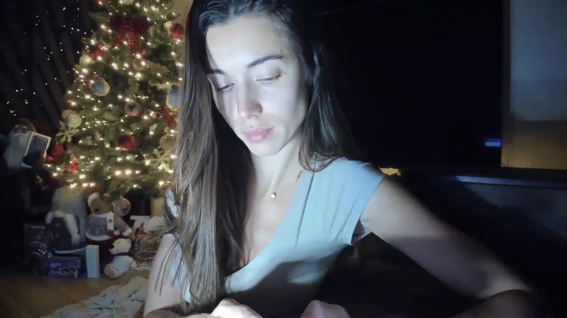 Gallery image thumbnail from laurensaenz's myfreecams stream on, 12/04/2025, 20:51 image 18 of 20