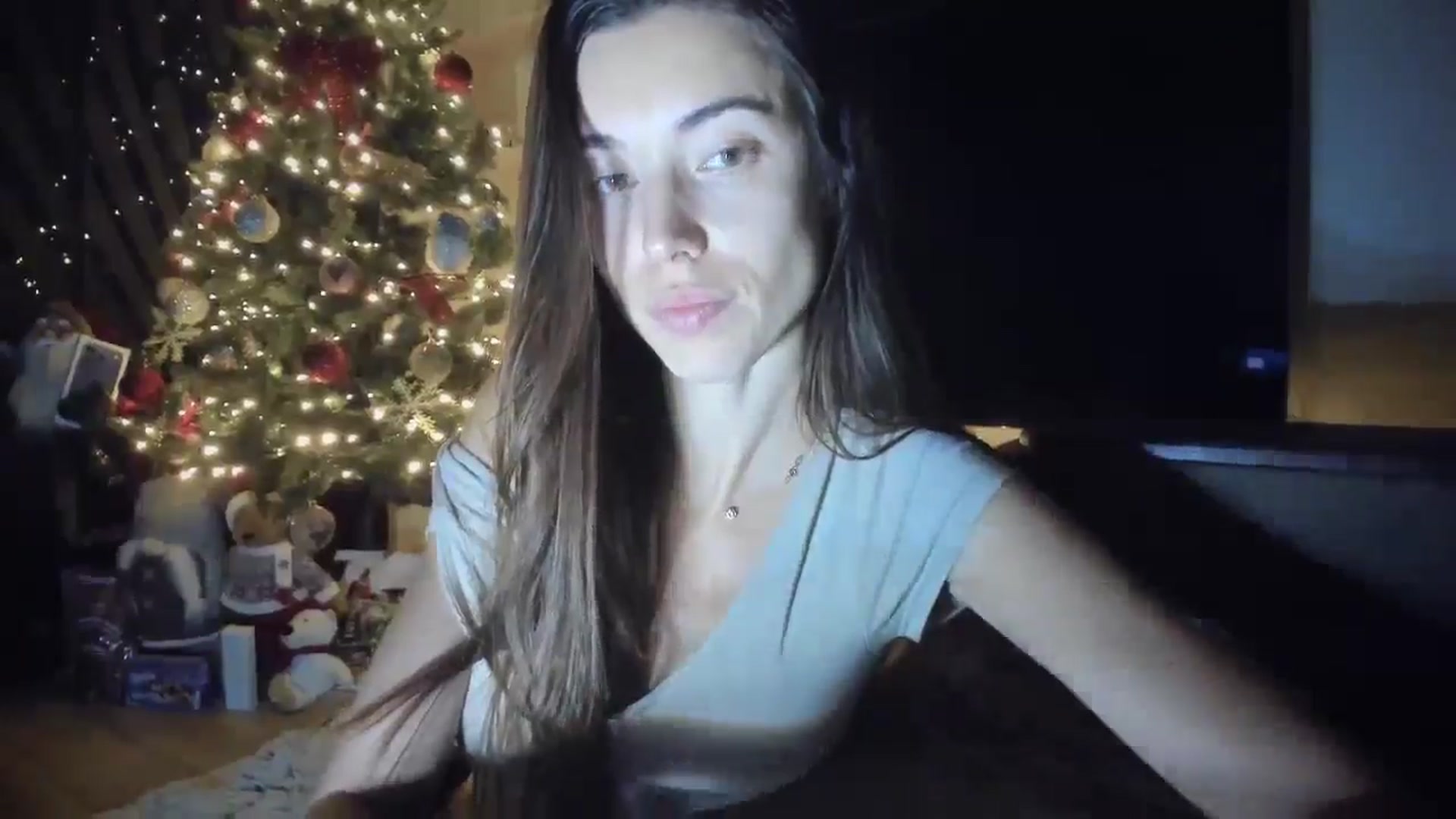 Gallery image thumbnail from laurensaenz's myfreecams stream on, 12/04/2025, 20:51 image 19 of 20