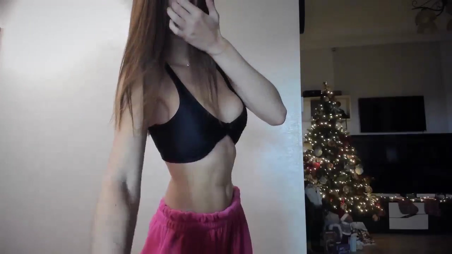 Gallery image thumbnail from laurensaenz's myfreecams stream on, 12/05/2025, 16:57 image 15 of 20