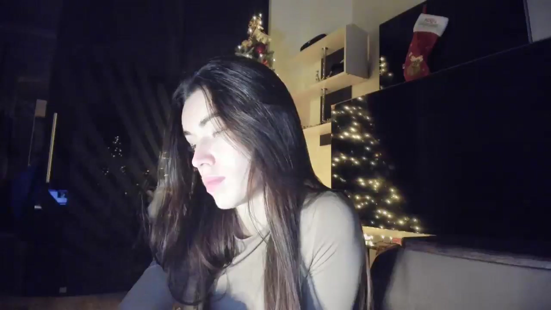 Gallery image thumbnail from laurensaenz's myfreecams stream on, 12/15/2025, 16:41 image 9 of 20