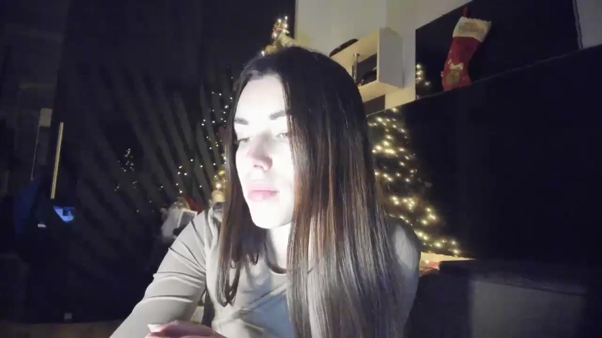 Gallery image thumbnail from laurensaenz's myfreecams stream on, 12/15/2025, 16:41 image 3 of 20