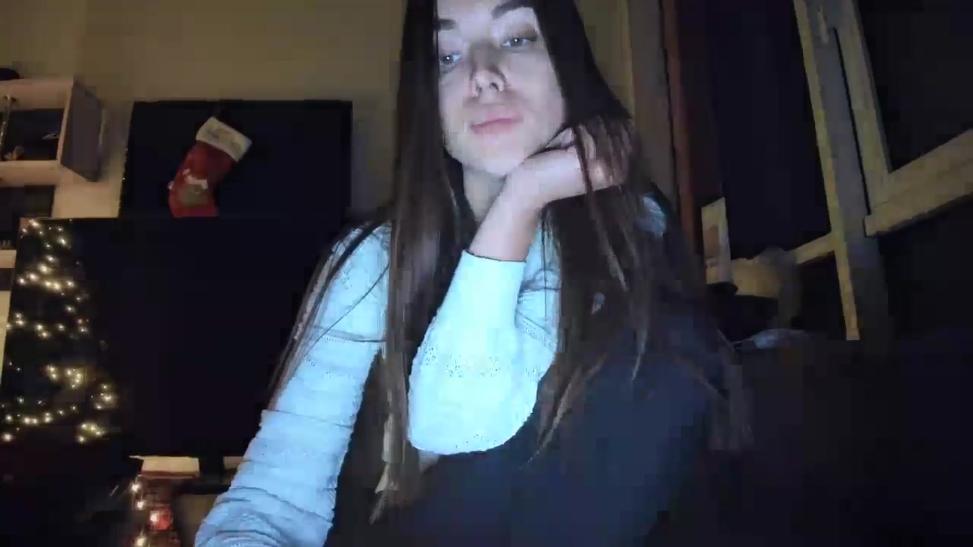 Gallery image thumbnail from laurensaenz's myfreecams stream on, 12/16/2025, 16:05 image 19 of 20