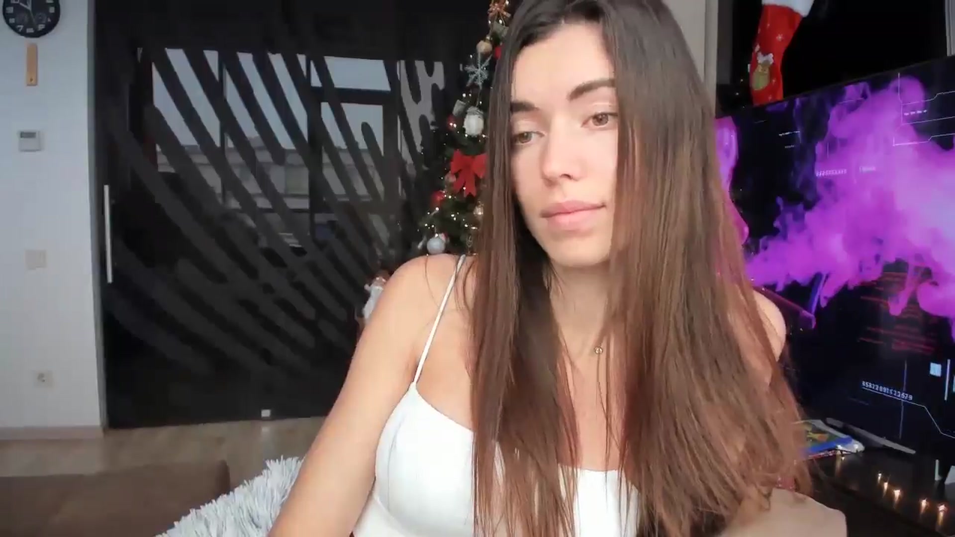 Gallery image thumbnail from laurensaenz's myfreecams stream on, 12/18/2025, 08:15 image 12 of 20