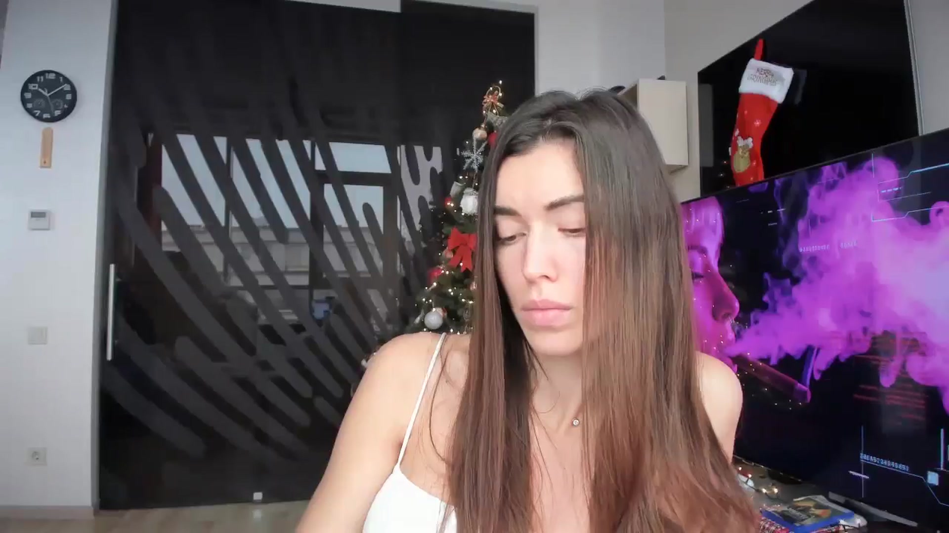 Gallery image thumbnail from laurensaenz's myfreecams stream on, 12/18/2025, 08:15 image 18 of 20